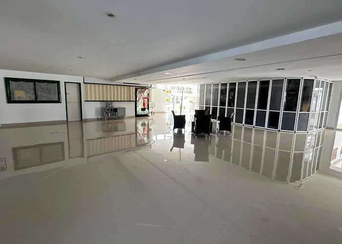 Danubio, Modernes Mit Poolblick Und Seitlichem Meerblick, Wohnzimmer Und 1 Schlafzimmer, 4 Etage, Im Herzen Von Playa Del Ingles, Gran Canaria Плайя-дель-Інглес